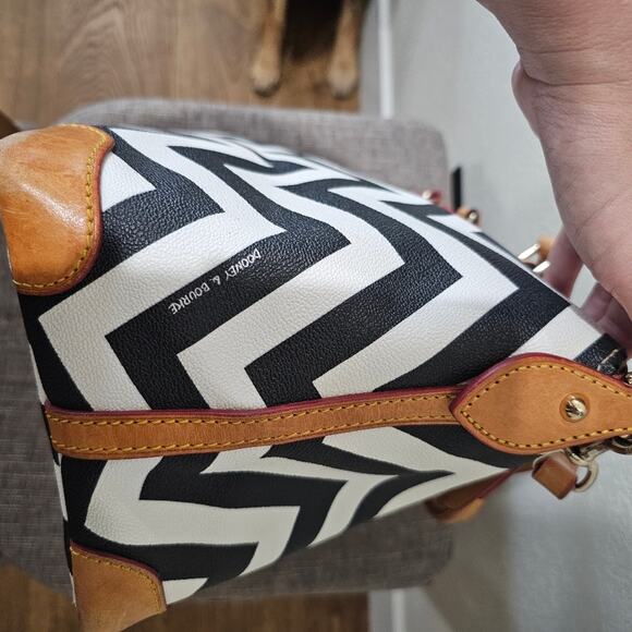 Dooney & Bourke Cheveron Geena Sachel - Picture 13 of 16